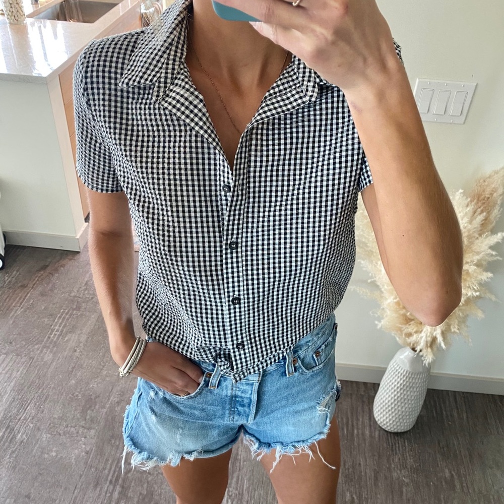 Cropped button up blouse
